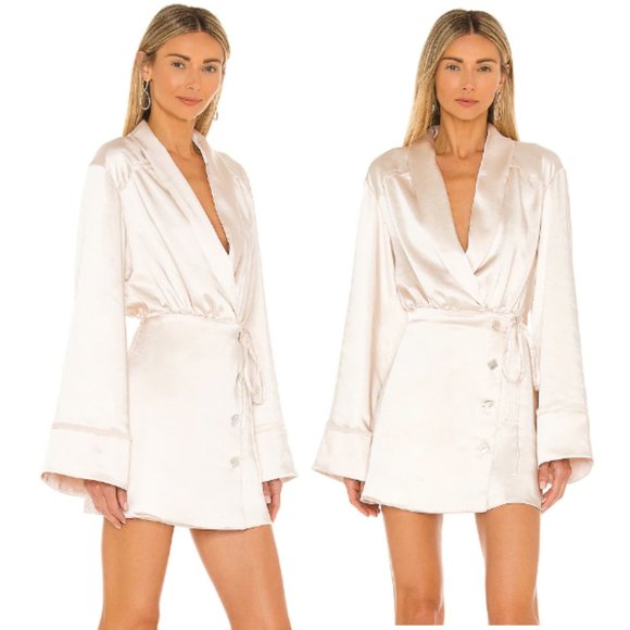 L'Academie Avena Wrap Satin Mini Dress Medium Ivory Long Sleeves Button Skirts - Picture 1 of 12